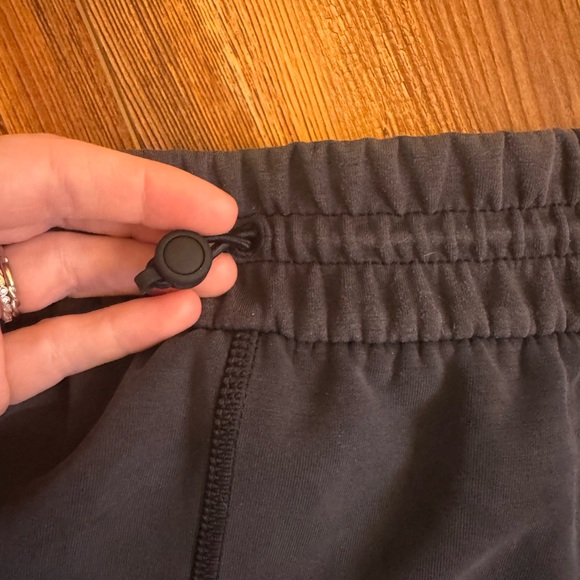 Lululemon - Softstreme High Rise pant regular size 4 - Picture 3 of 13